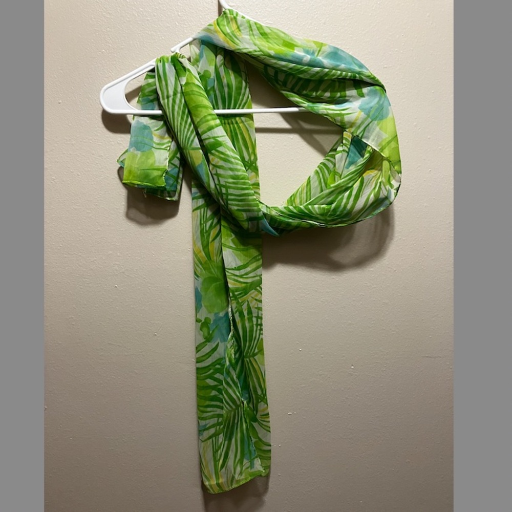 Salvador Bachiller, Women’s Scarf, NWT